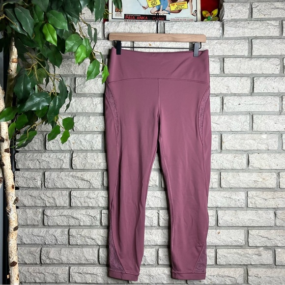 Lululemon Wunder Under Crop High-Rise Flocked Everlux
Plumful - Picture 4 of 9